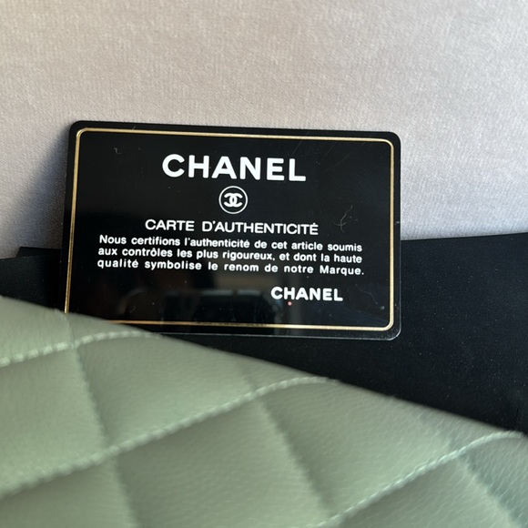 CHANEL L-GUSSET FLAP WALLET - Picture 11 of 15